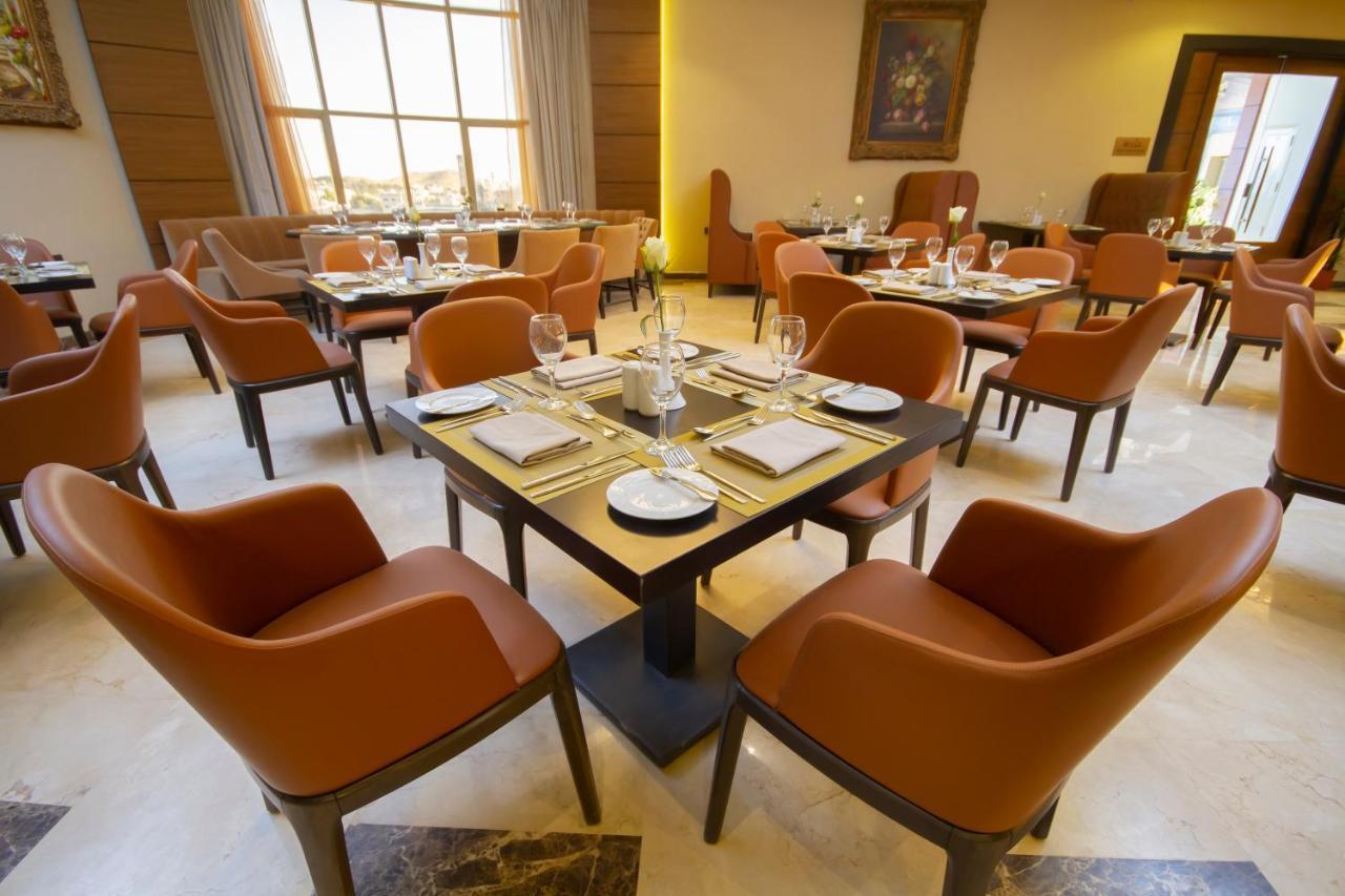 Swiss Spirit Hotel & Suites Al Baha Exteriör bild